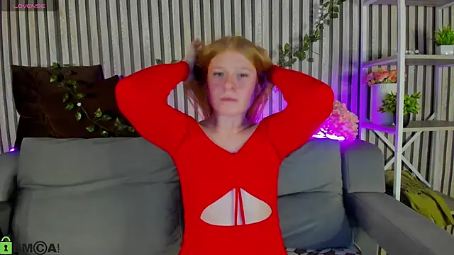 Snapshot of Sally_Ange1 chatting on February 23, 9:17 am Sally Ange1 online show from February 23, 9:17 am