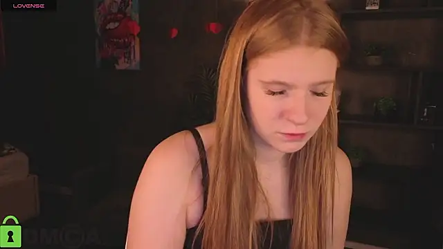 Snapshot of Sally_Ange1 chatting on February 28, 9:43 am Sally Ange1 online show from February 28, 9:43 am