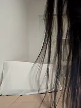 Snapshot of Angelmoon04 chatting on July 6, 8:22 am Angelmoon04 online show from July 6, 8:22 am