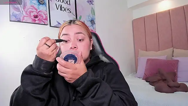 tatikanyx online show from March 30, 11:55 am