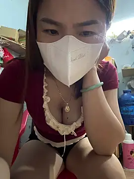 Snapshot of July-love chatting on February 10, 2:32 pm July-love online show from February 10, 2:32 pm