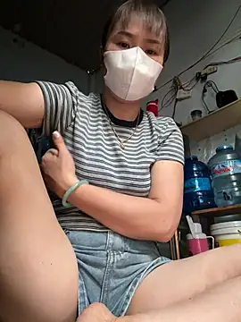 Snapshot of July-love chatting on February 27, 7:08 am July-love online show from February 27, 7:08 am