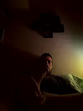 Apalancado94 online show from January 8, 10:23 pm