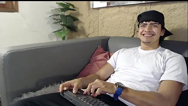 elliot colton online show from February 20, 7:36 pm