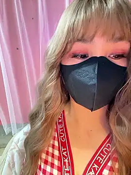 -Violet-t online show from January 9, 1:25 pm