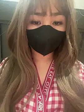 -Violet-t online show from February 15, 4:47 pm