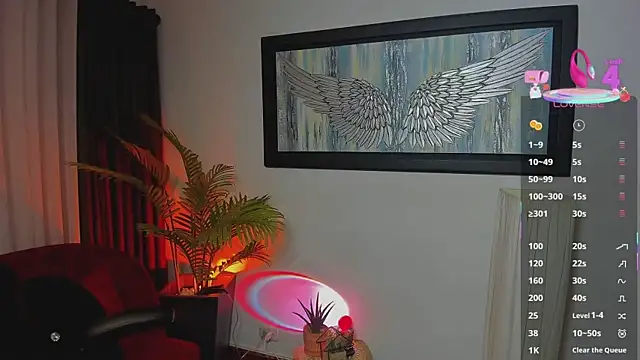 Snapshot of VictoriaPaker chatting on January 17, 11:37 am VictoriaPaker online show from January 17, 11:37 am