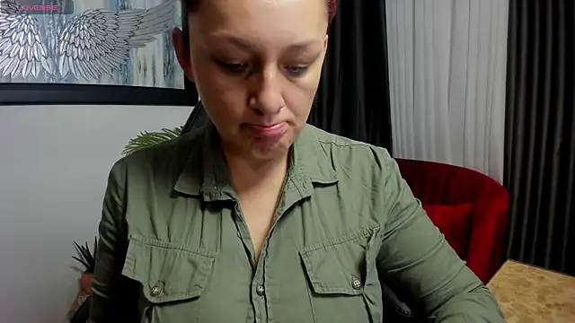 Snapshot of VictoriaPaker chatting on February 13, 10:55 am VictoriaPaker online show from February 13, 10:55 am