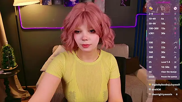 Snapshot of Waifu_Ketrin chatting on January 10, 1:57 pm Waifu Ketrin online show from January 10, 1:57 pm