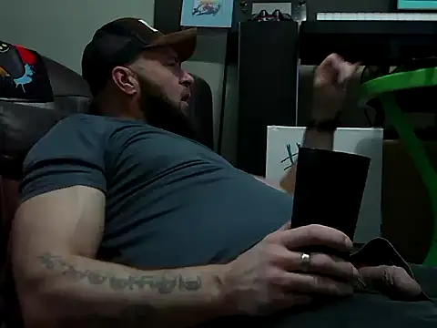 Numba1dad  online show from February 15, 7:54 pm