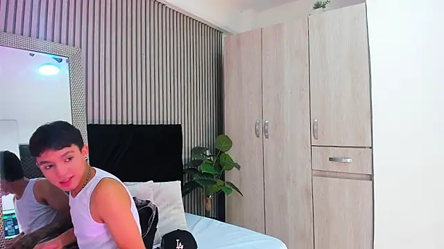 LeoHard   online show from February 3, 2:10 am