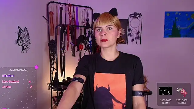 Snapshot of ariannaconnor_ chatting on April 22, 4:19 pm ariannaconnor online show from April 22, 4:19 pm