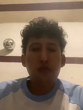 luis-pipo online show from January 12, 7:57 am