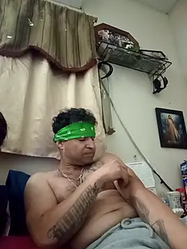 Snapshot of yoguitolokoche chatting on February 27, 12:49 pm yoguitolokoche online show from February 27, 12:49 pm