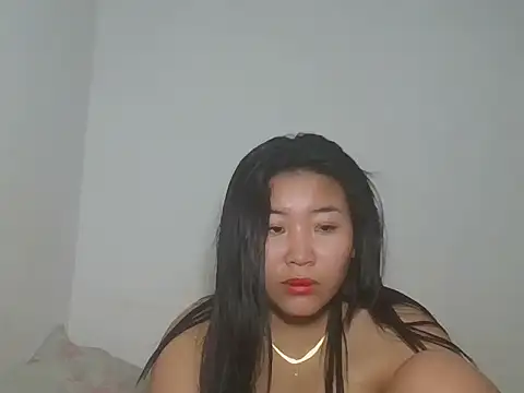 Snapshot of Zyeiii chatting on January 13, 8:36 pm Zyeiii online show from January 13, 8:36 pm