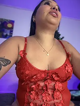 Snapshot of YaraXX1 chatting on February 3, 4:43 am YaraXX1 online show from February 3, 4:43 am