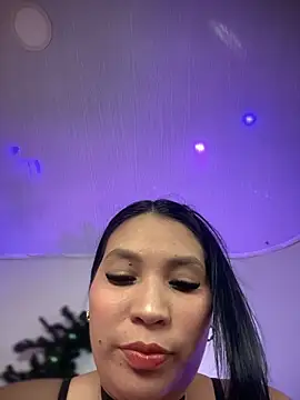 Snapshot of YaraXX1 chatting on February 7, 4:27 am YaraXX1 online show from February 7, 4:27 am