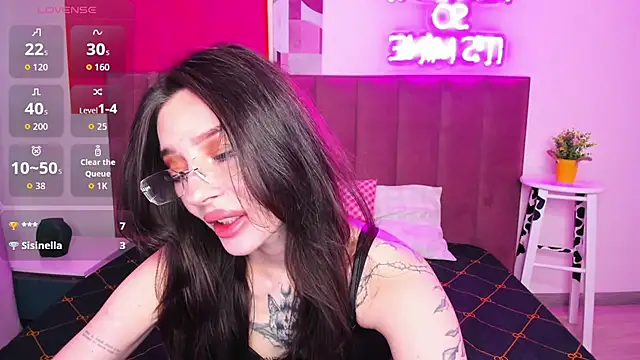 Snapshot of IvyDainty chatting on June 24, 1:26 am IvyDainty online show from June 24, 1:26 am