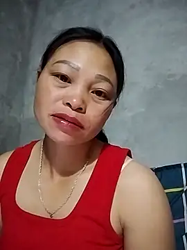 Snapshot of miray- chatting on May 5, 8:28 pm miray- online show from May 5, 8:28 pm