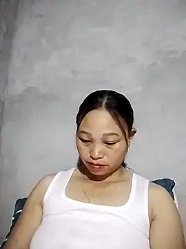 Snapshot of miray- chatting on May 18, 2:01 pm miray- online show from May 18, 2:01 pm