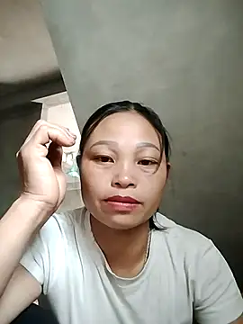 Snapshot of miray- chatting on May 22, 3:57 am miray- online show from May 22, 3:57 am