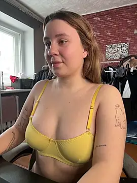 AnnaSeint online show from February 28, 7:20 am