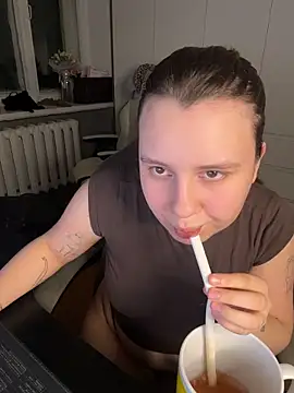 AnnaSeint online show from May 27, 6:49 pm