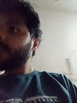 Snapshot of your_bad_boy0001 chatting on January 19, 8:40 am your bad boy0001 online show from January 19, 8:40 am