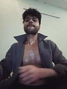 Snapshot of your_bad_boy0001 chatting on February 4, 12:05 am your bad boy0001 online show from February 4, 12:05 am