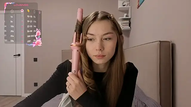 Snapshot of LindyUnderkoffler chatting on February 22, 1:09 pm LindyUnderkoffler online show from February 22, 1:09 pm