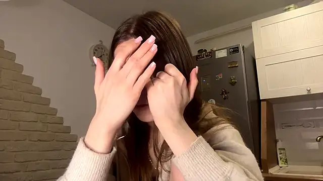 ElsieKuhlmann online show from February 4, 2:17 am