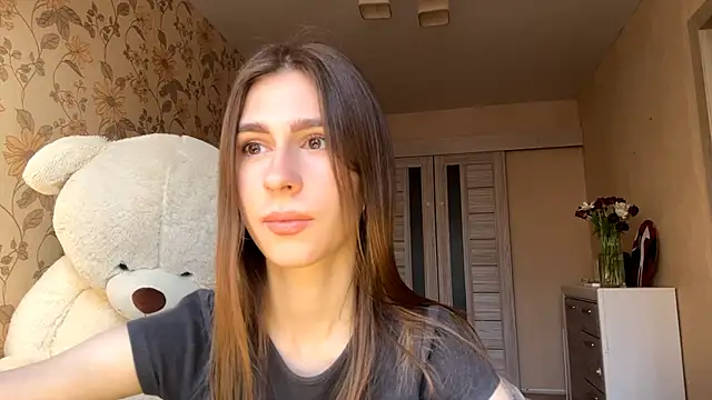 ElsieKuhlmann online show from March 9, 2:10 pm