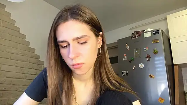 ElsieKuhlmann online show from March 14, 5:35 am