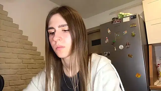 ElsieKuhlmann online show from April 11, 7:51 pm