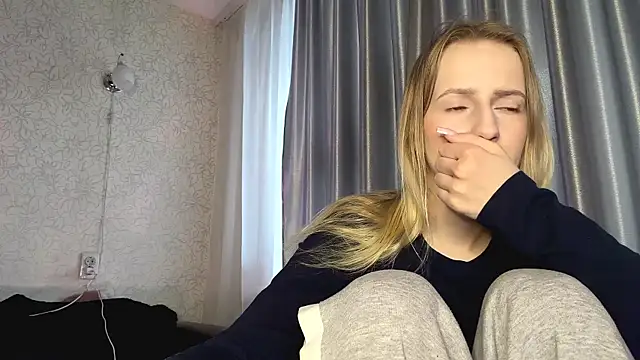 JeannettaIltzsch online show from February 28, 3:13 pm