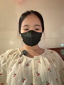 Gwen879 online show from May 1, 2:38 am