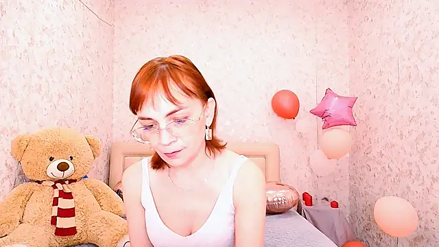 Snapshot of DarkOpiumX chatting on March 8, 4:05 am DarkOpiumX online show from March 8, 4:05 am