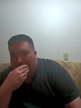 Snapshot of tacoguy1992 chatting on February 14, 12:07 am tacoguy1992 online show from February 14, 12:07 am