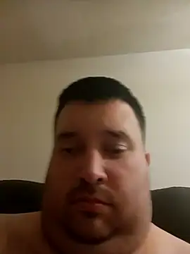 Snapshot of tacoguy1992 chatting on February 17, 4:09 am tacoguy1992 online show from February 17, 4:09 am