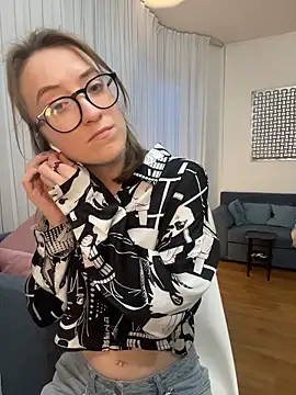 Snapshot of Persephone_Kore chatting on March 30, 4:19 pm Persephone Kore online show from March 30, 4:19 pm