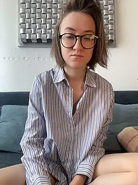 Snapshot of Persephone_Kore chatting on April 14, 11:05 am Persephone Kore online show from April 14, 11:05 am