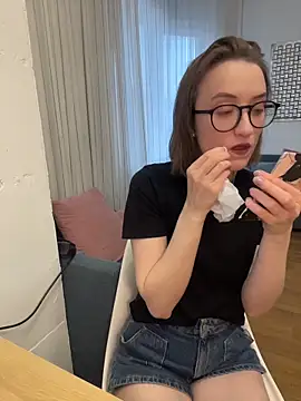 Snapshot of Persephone_Kore chatting on May 2, 4:56 pm Persephone Kore online show from May 2, 4:56 pm