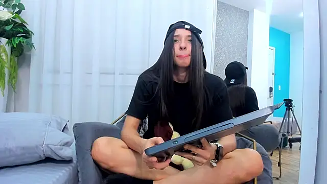 ViictoriiaSaenz online show from February 20, 3:47 am