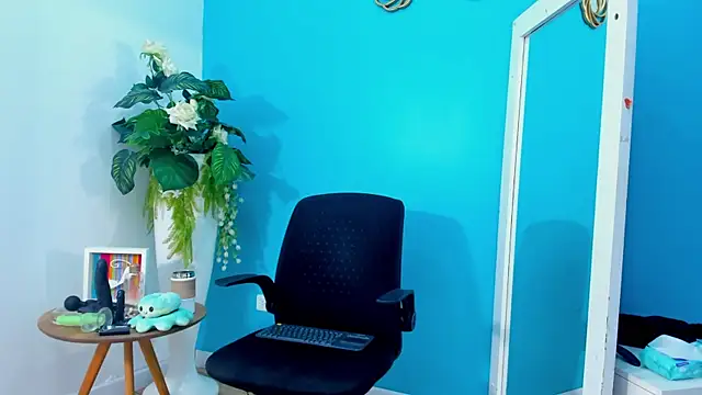 ViictoriiaSaenz online show from March 3, 4:07 am