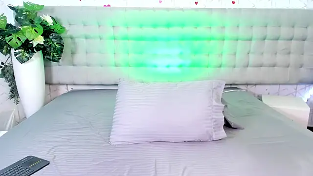 AlexiiaBrown online show from February 28, 9:16 pm