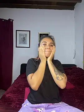 Snapshot of MelisaAGT chatting on February 11, 6:24 pm MelisaAGT online show from February 11, 6:24 pm