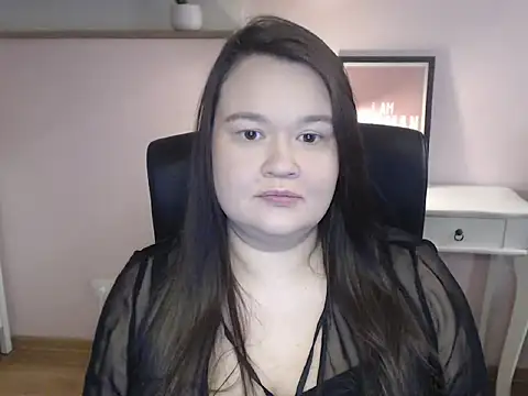 HollyDanceSoul online show from February 9, 5:11 am