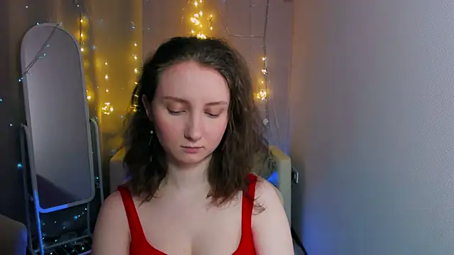 Snapshot of SunshineBlaze chatting on January 18, 1:26 pm SunshineBlaze online show from January 18, 1:26 pm