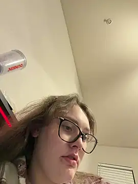 julia4thewin online show from February 22, 5:08 am