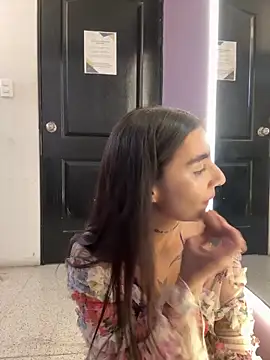 Abriil cutee online show from May 8, 2:55 pm